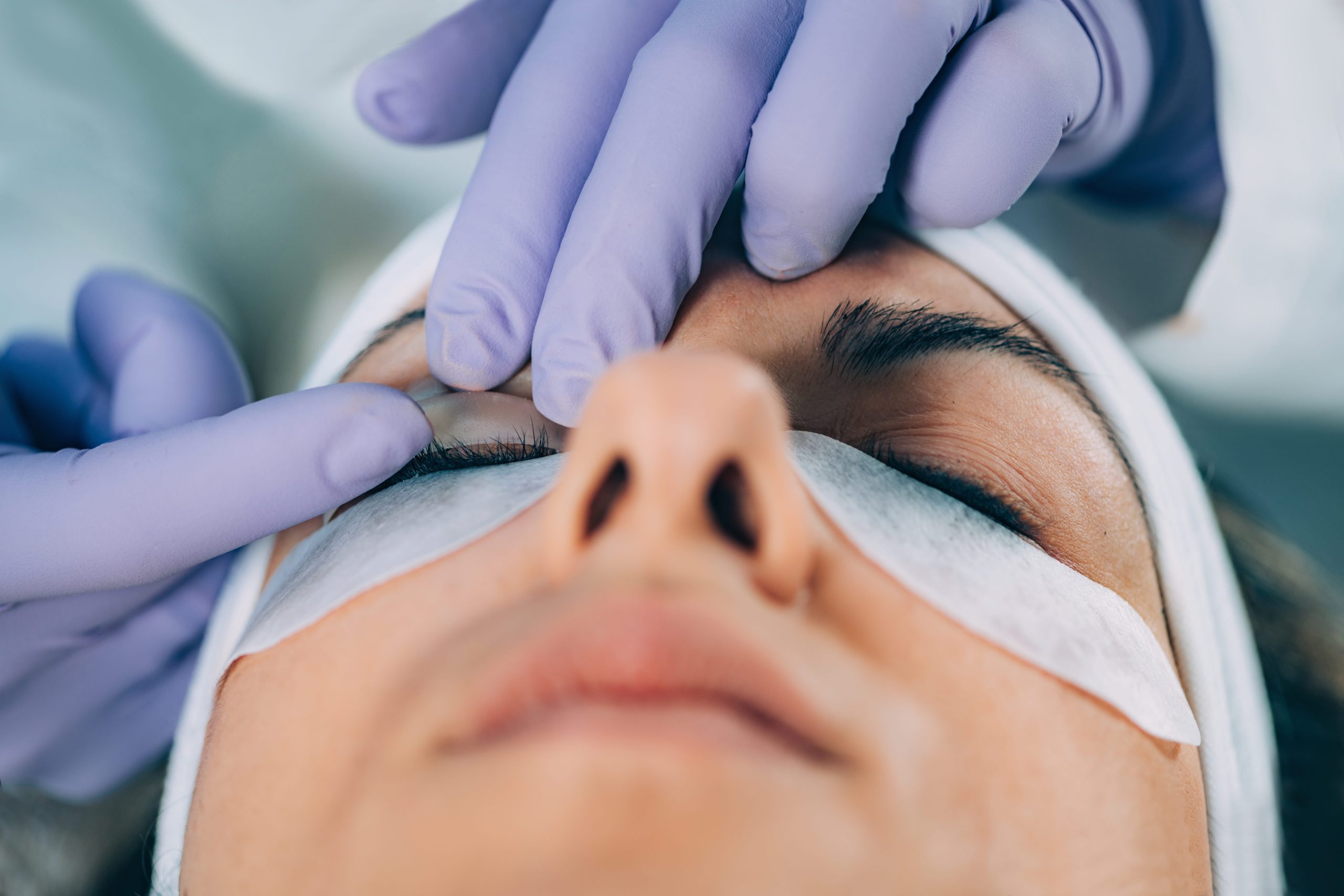 close-up-of-woman-getting-eyelash-lift